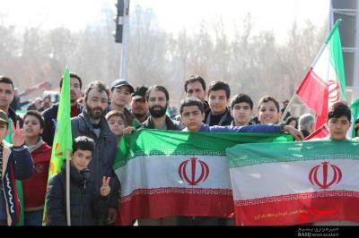 شکوه حماسه حضور مردم کرج در راهپیمایی ۲۲ بهمن 
