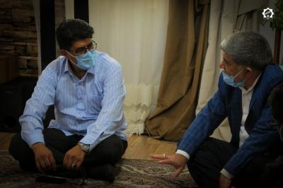تصاویر کمک مومنانه